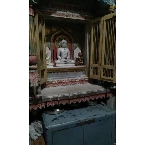 Shri Shitalnath Bhagwan Jain Derasar, Jain Pedhi Street, Khapatia Chakla, Gopipura,Surat,Gujarat