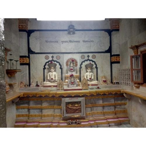 Shri Shantinath Prabhu Jinalaya, Darbar Gadh, Dhoraji,Rajkot,Gujarat