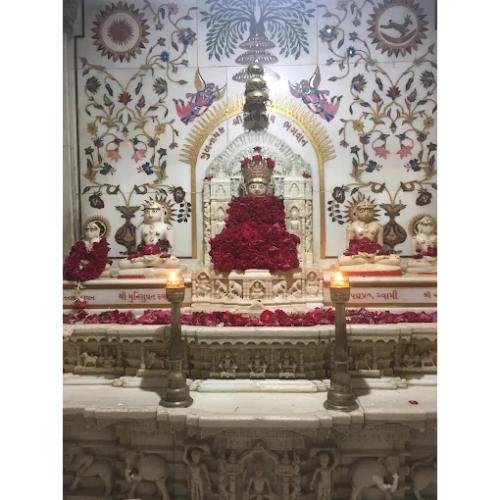 Shri Shantinath Jain Derasar, Kothi Pole, Raopura,Vadodara,Gujarat