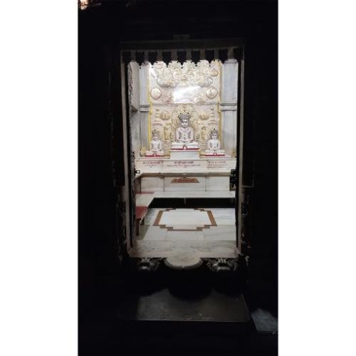 Shri Vasupujya Swami Jinalaya, Pani Ki Bheet Road, Gopipura,Surat,Gujarat