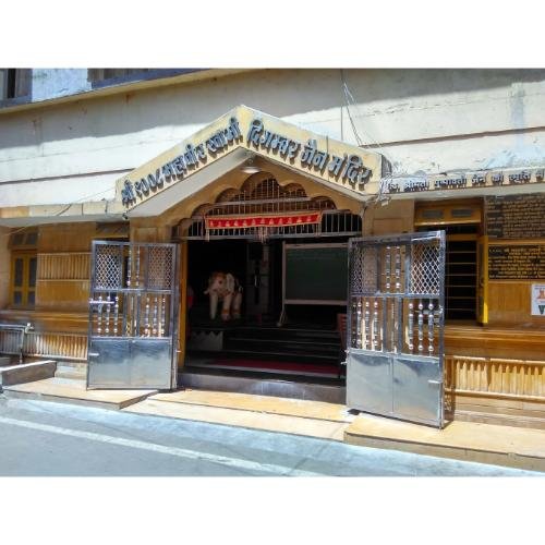 Shri 1008 Mahaveer Swami Digamber Jain Mandir, Dr Manekji Street, Timaliawad, Nanpura,Surat,Gujarat