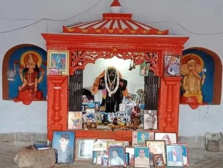 Yama Temple Pretshila Hill, Gaya