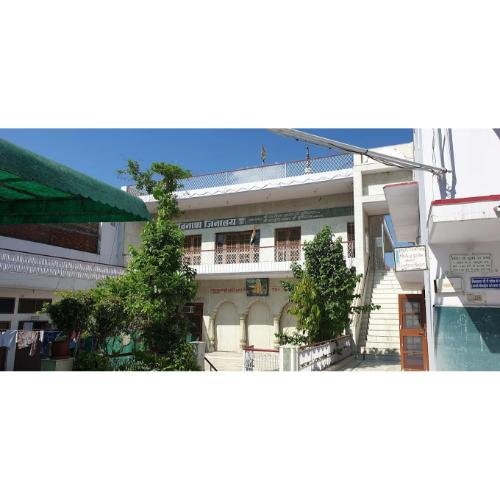 Shri 1008 Parshvnath Digamber Jain Mandir, Amar Bhawan Chowk Area,Panipat,Haryana