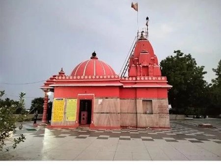 Swayam Prakat Kapasi Hanuman Temple Gujarat